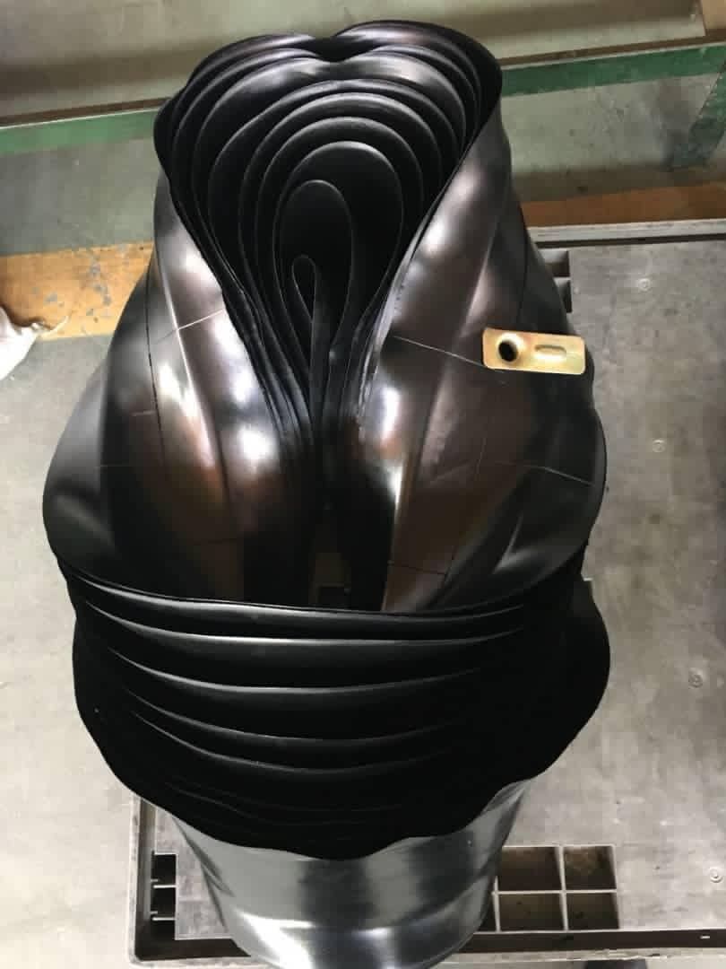 النور للإطارات والنضائد