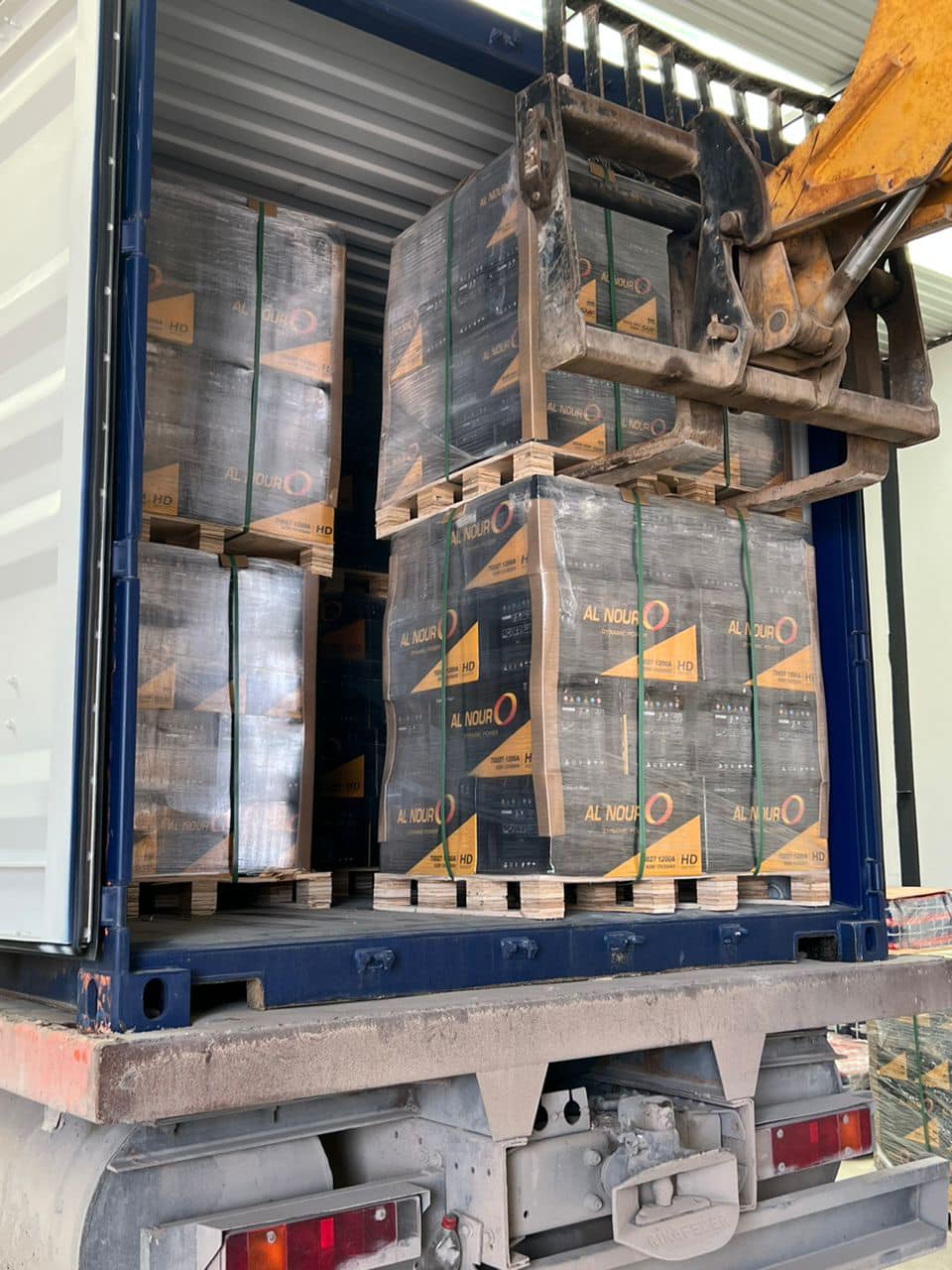 النور للإطارات والنضائد